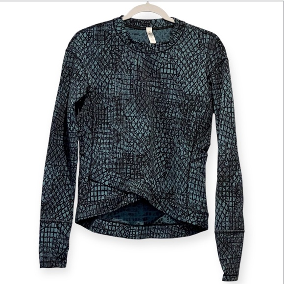 Lululemon Close To Crossing Jacquard Long Sleeve Top Size M - Picture 3 of 9